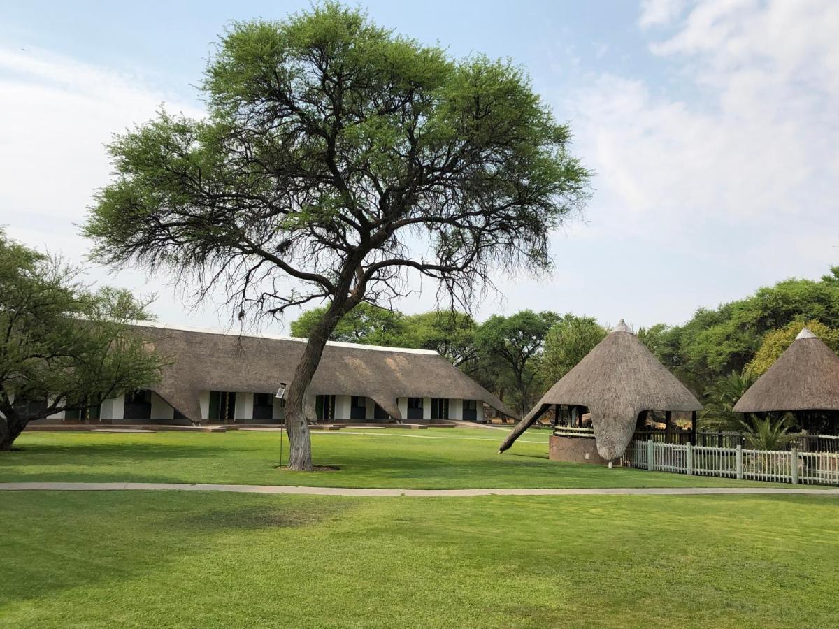 Okahandja Country Hotel Kültér fotó