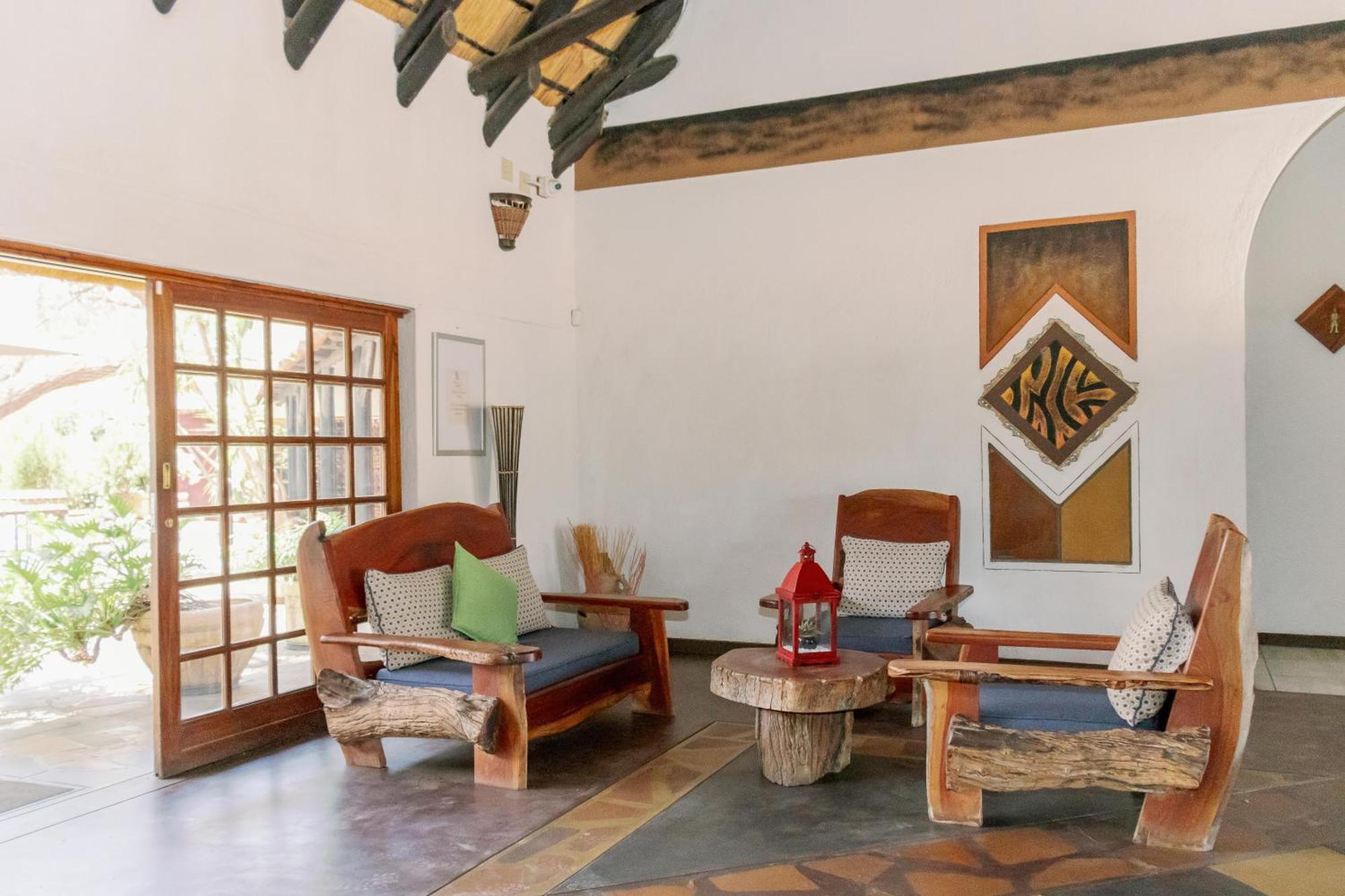 Okahandja Country Hotel Kültér fotó